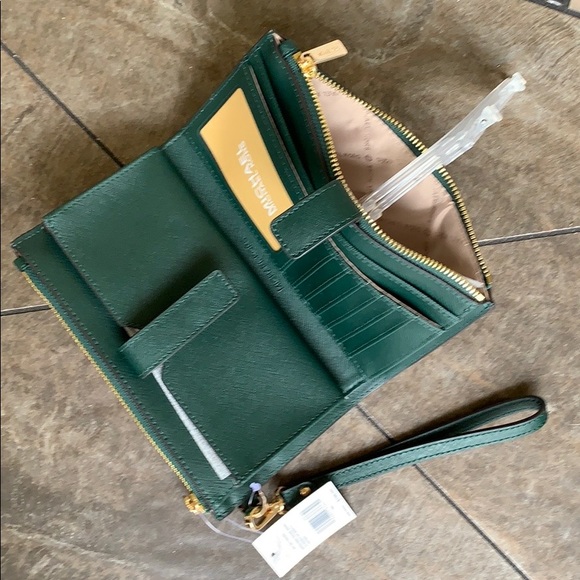 MICHAEL KORS LG DOUBLE ZIP WRISTLET RACING GREEN - Picture 11 of 16